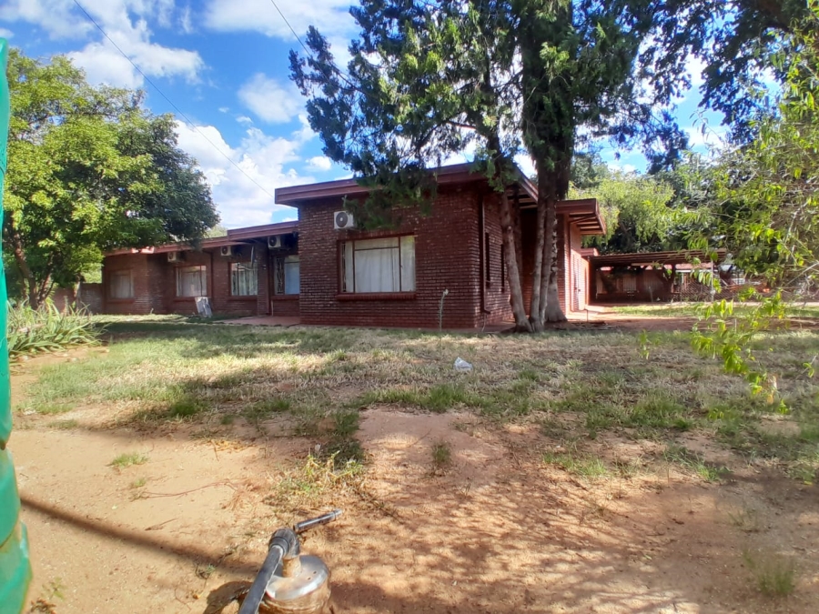 4 Bedroom Property for Sale in Kathu Northern Cape